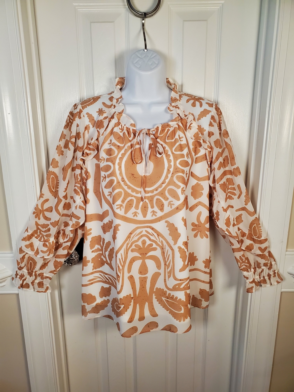 Cato Cream and Tan Printed Tie-Neck Peasant Blouse Sz. M